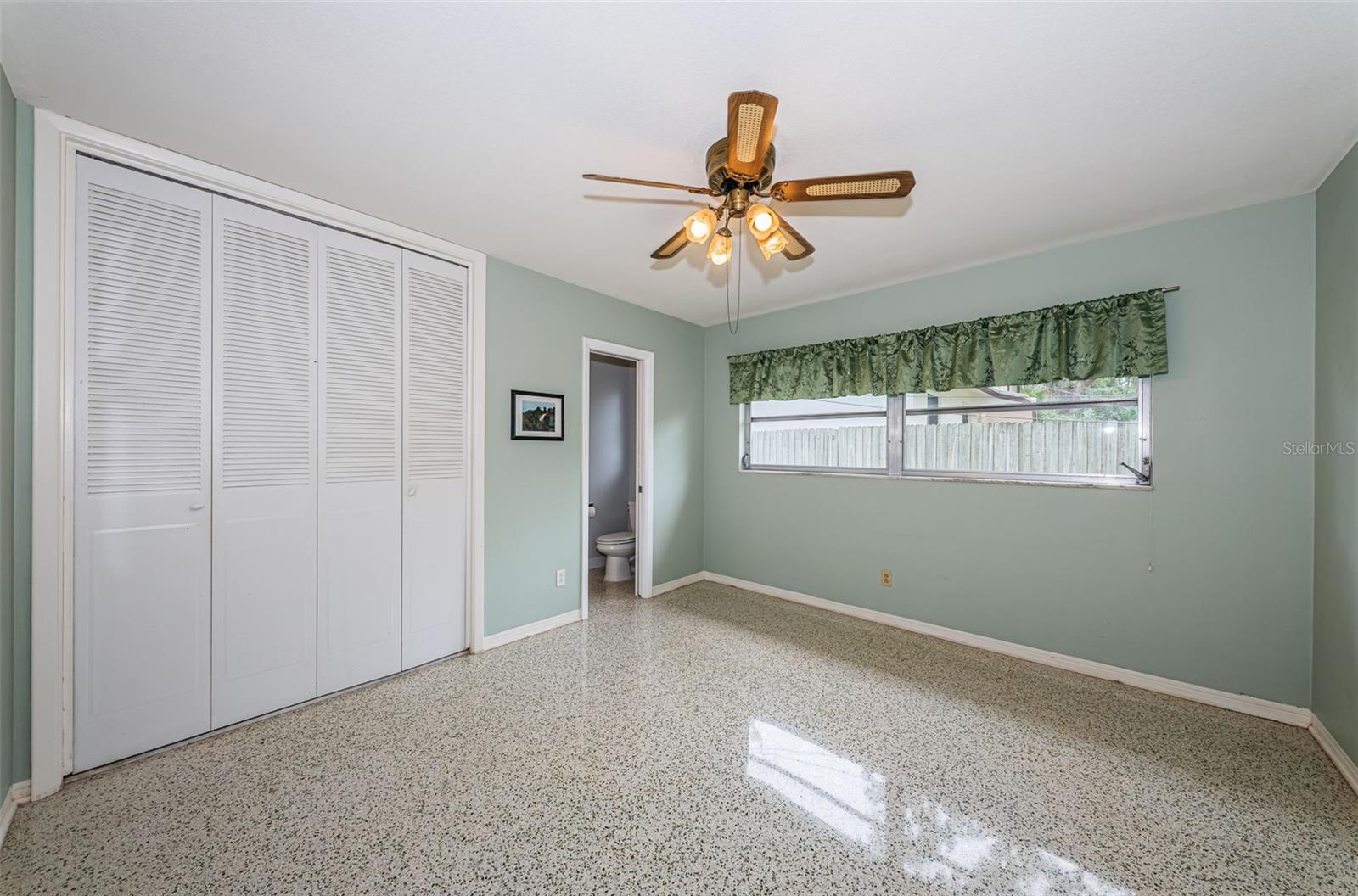 152 58TH AVE S, ST PETERSBURG, FL, 33705