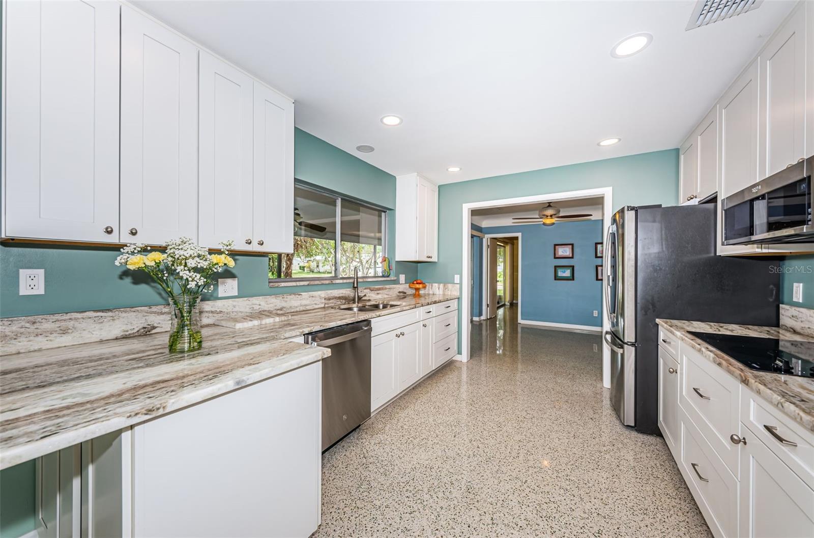 152 58TH AVE S, ST PETERSBURG, FL, 33705