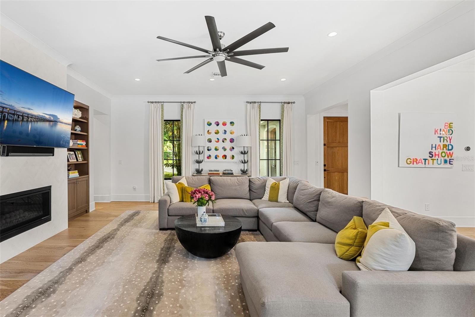 O6357810 Property Photo