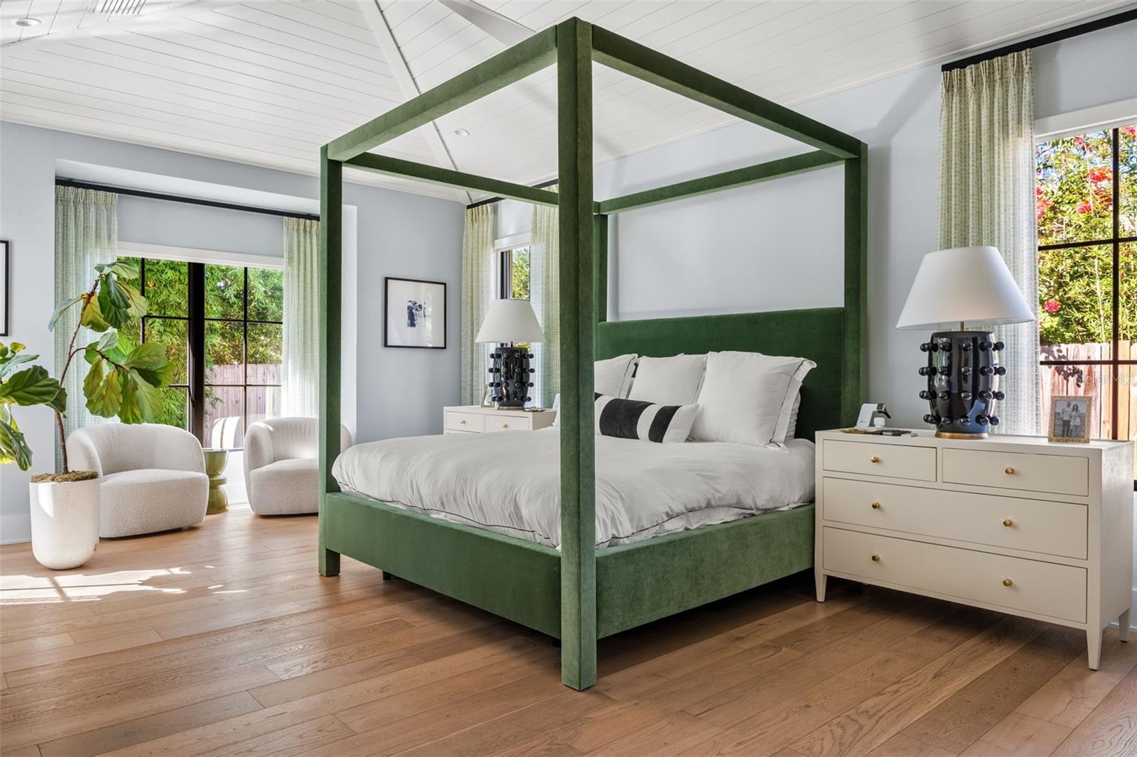 O6357810 Property Photo