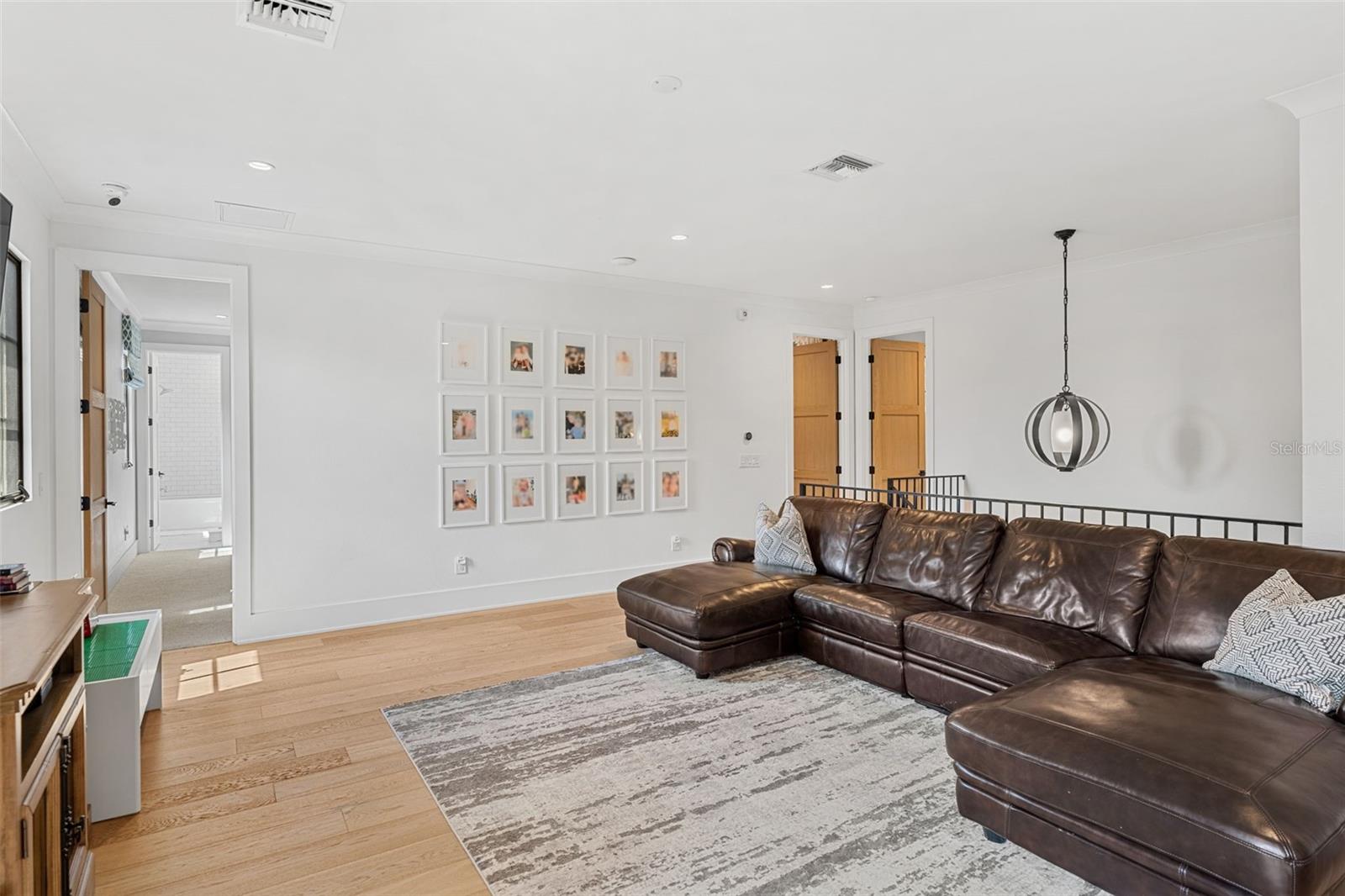 O6357810 Property Photo