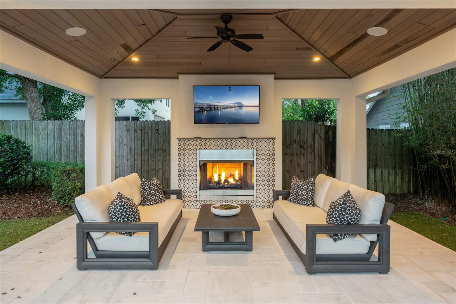 O6357810 Property Photo