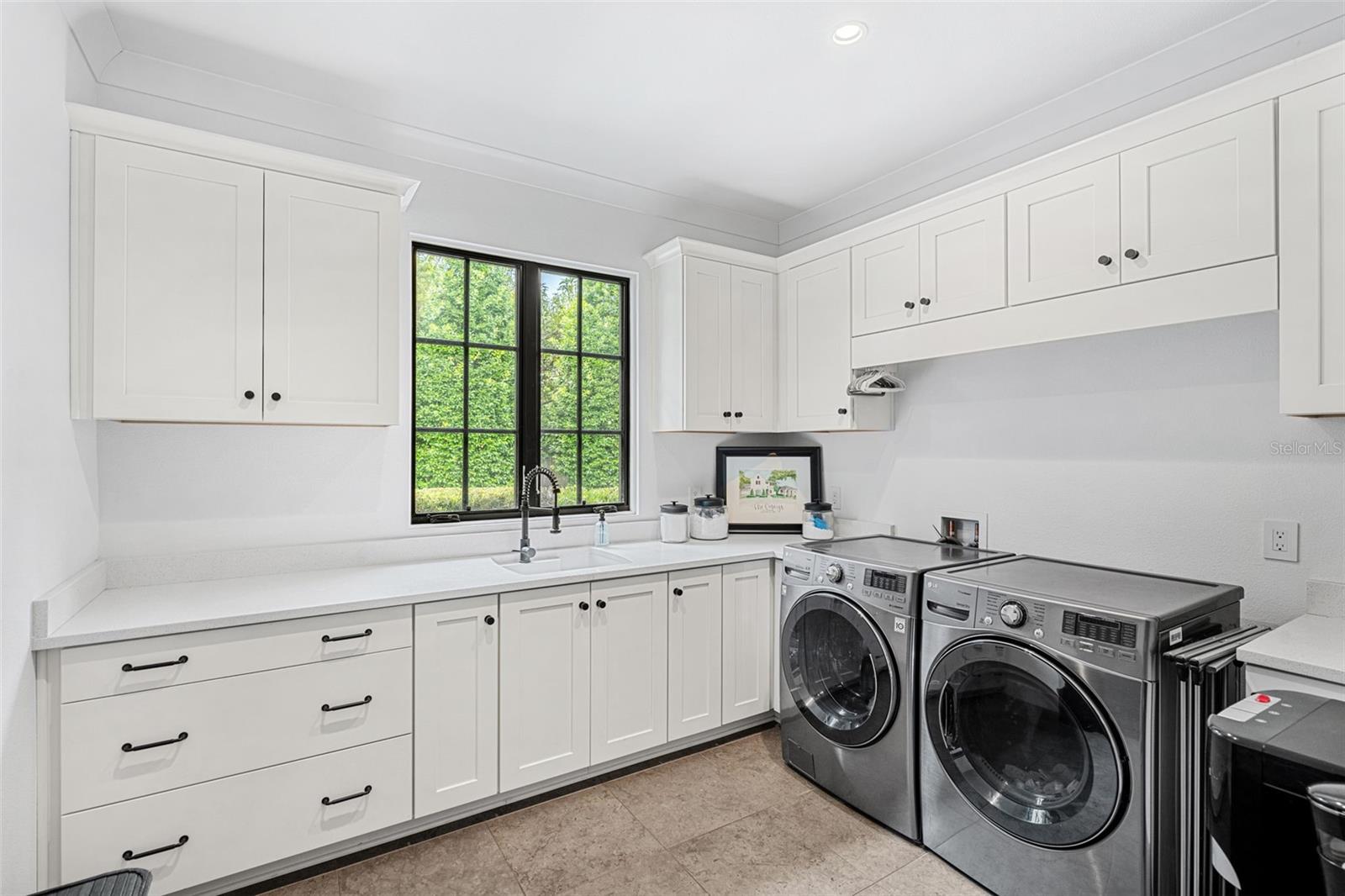 O6357810 Property Photo