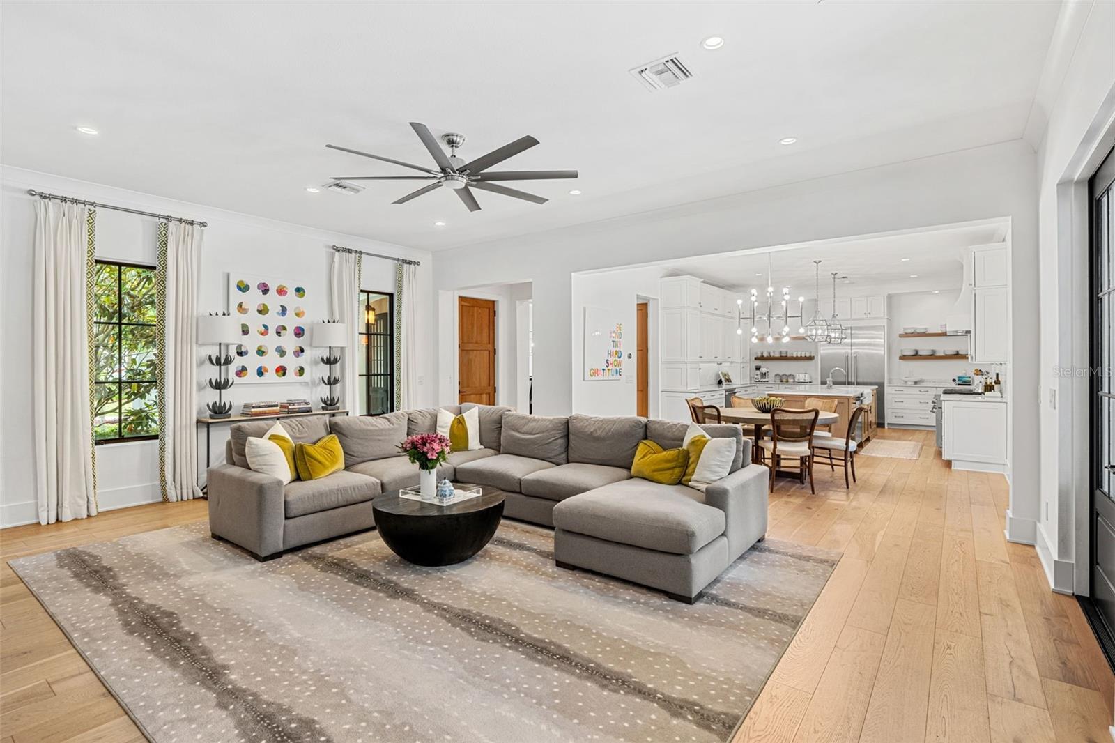 O6357810 Property Photo