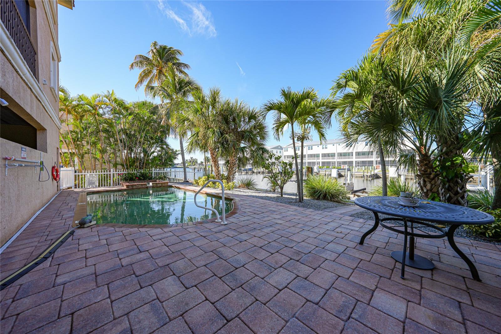 290 LEWIS CIR #121, PUNTA GORDA, FL, 33950