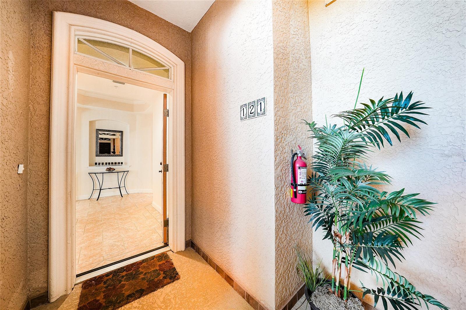 290 LEWIS CIR #121, PUNTA GORDA, FL, 33950