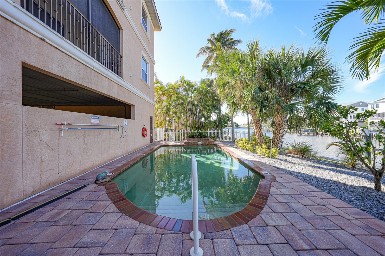 290 LEWIS CIR #121, PUNTA GORDA, FL, 33950