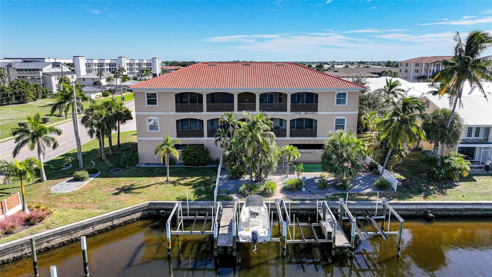 290 LEWIS CIR #121, PUNTA GORDA, FL, 33950