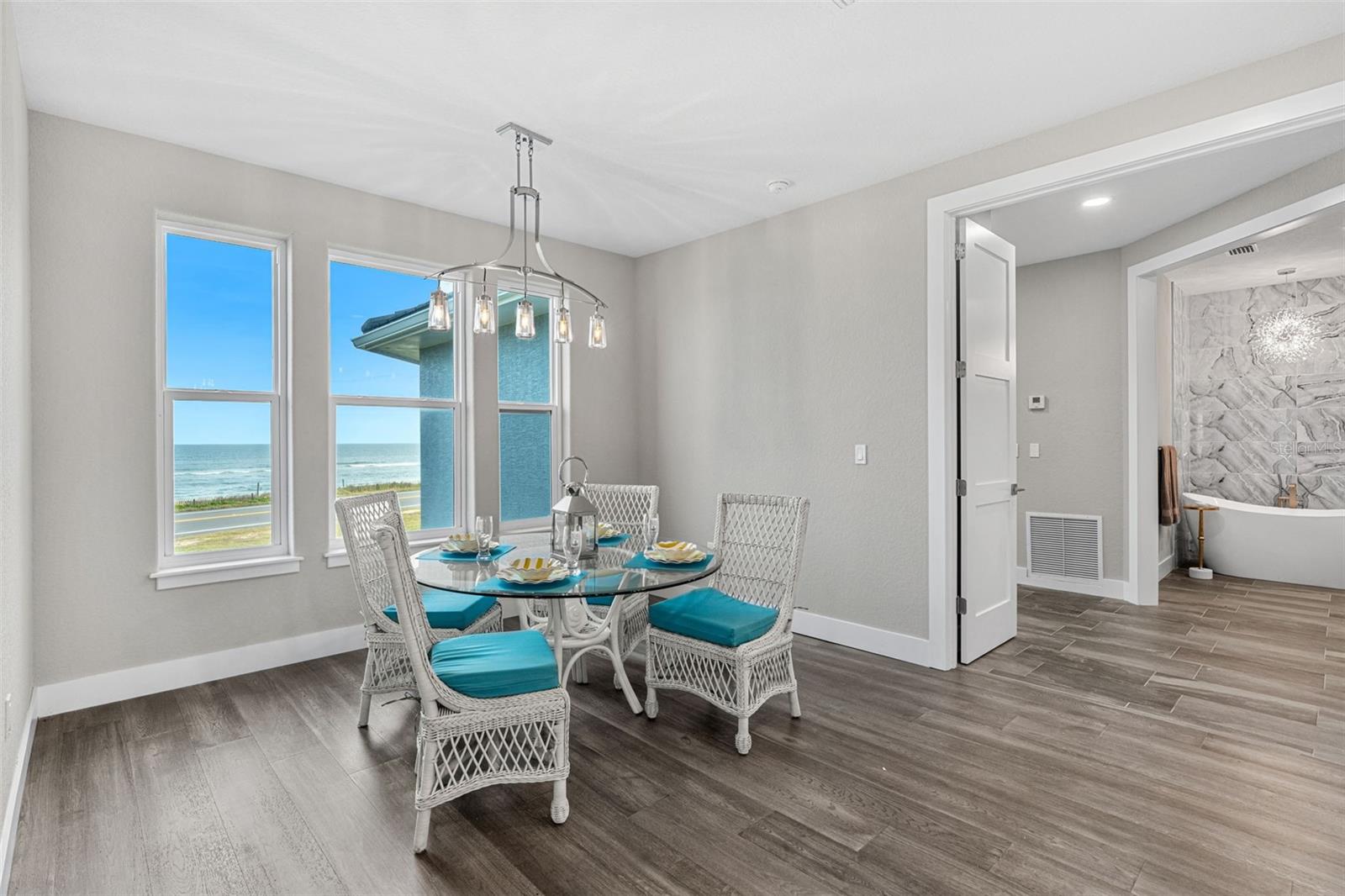 A4670892 Property Photo