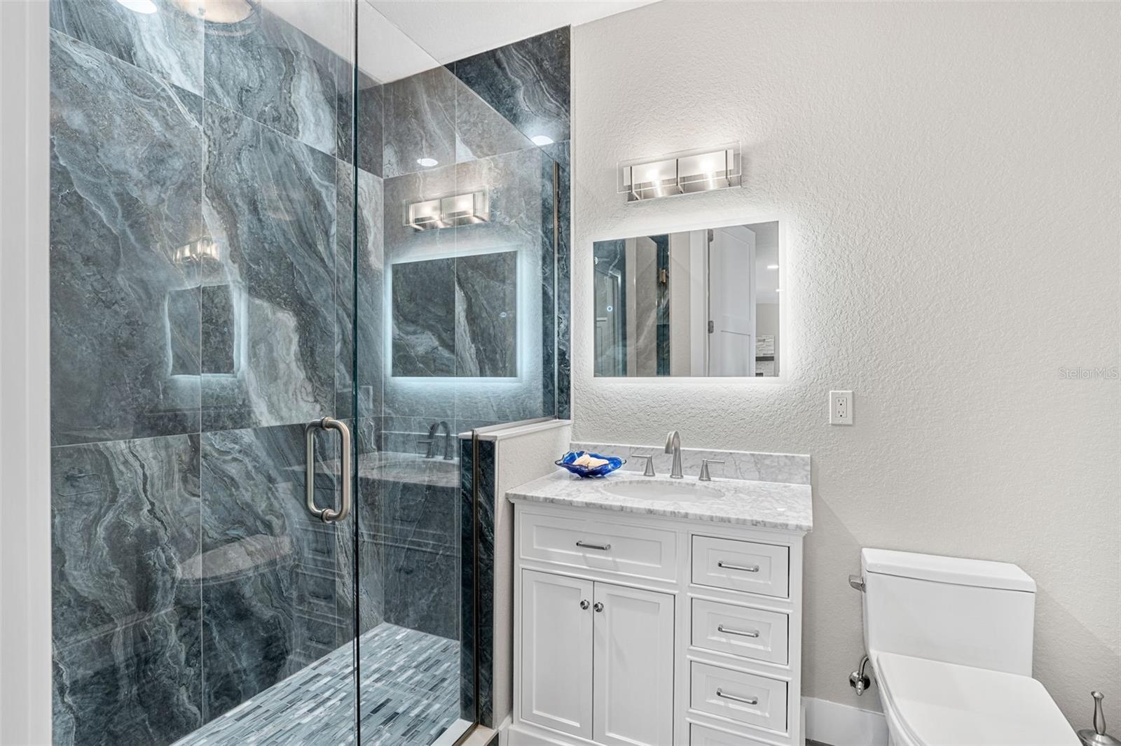 A4670892 Property Photo