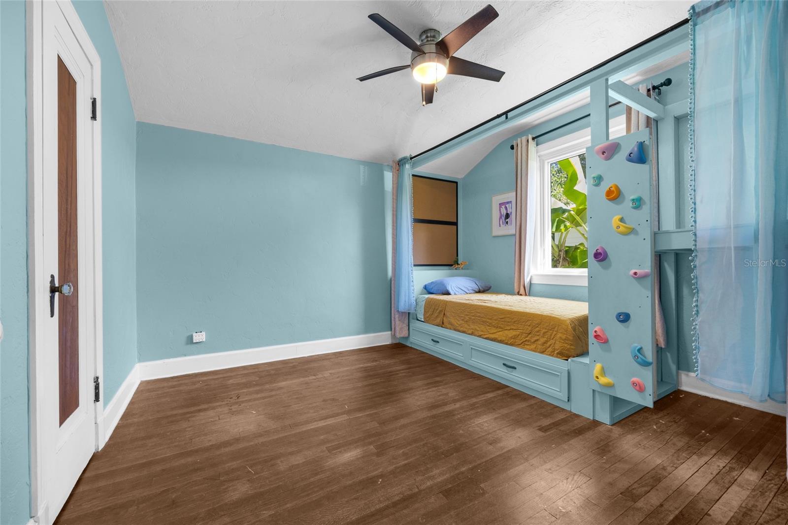 1112 NW 10TH AVE, GAINESVILLE, FL, 32601