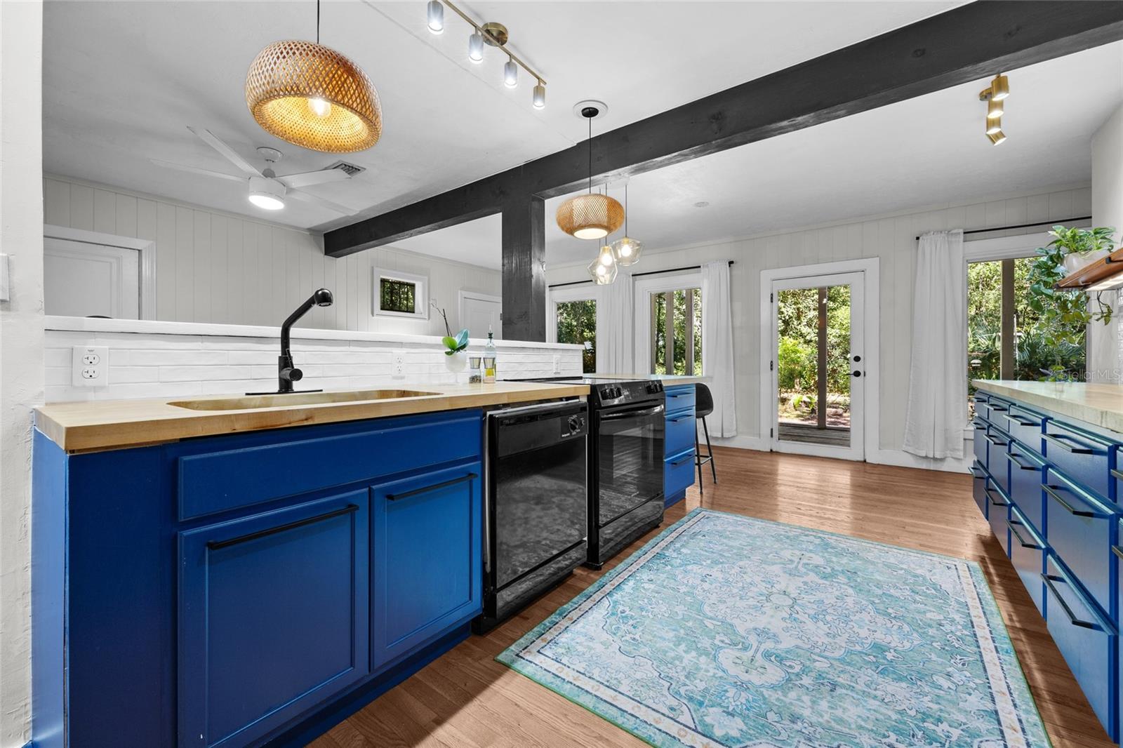 1112 NW 10TH AVE, GAINESVILLE, FL, 32601