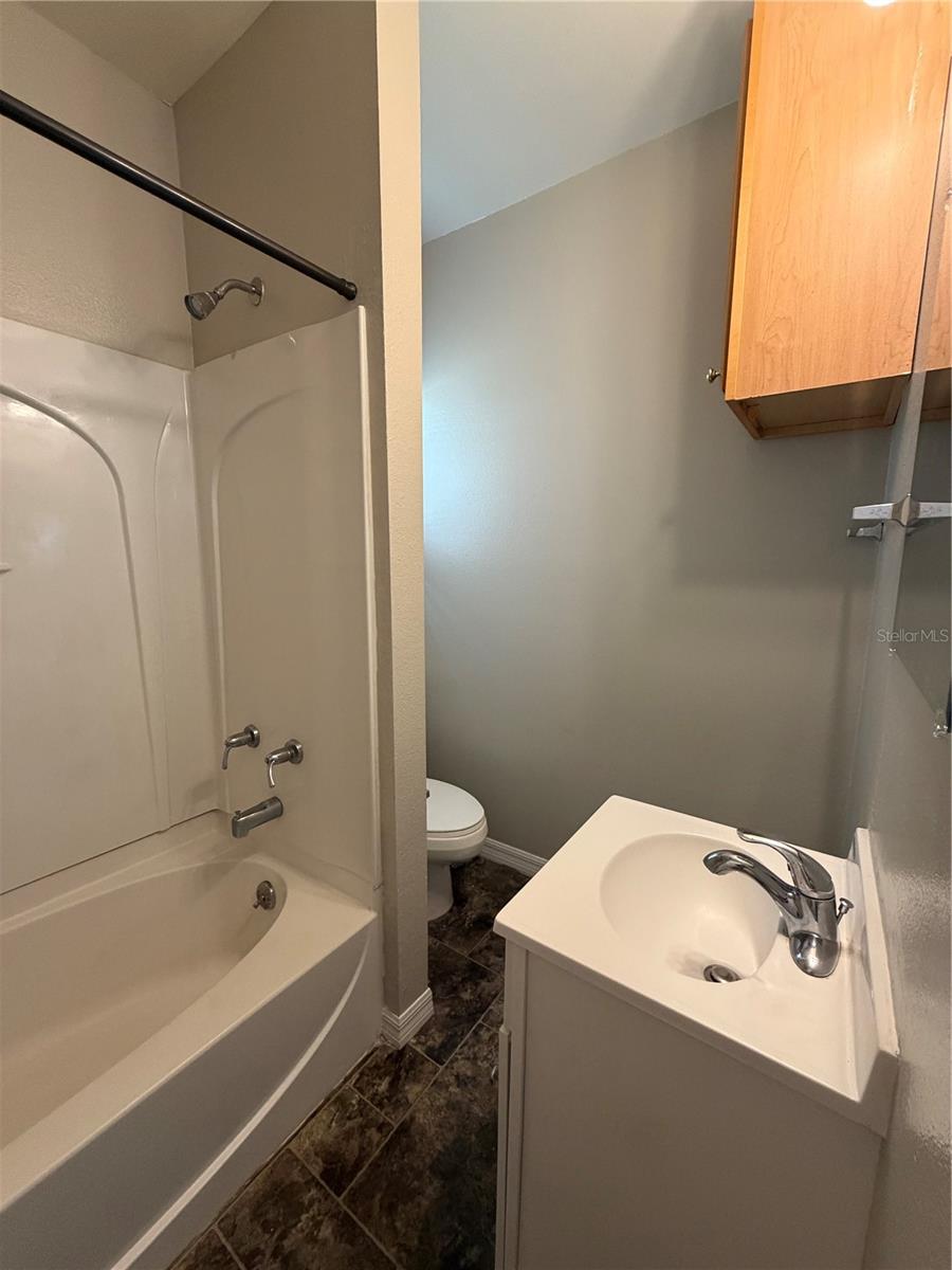 18 E GOLF LINKS AVE, EUSTIS, FL, 32726