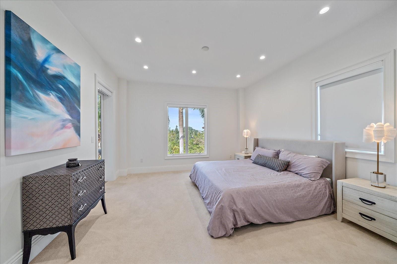 A4670896 Property Photo