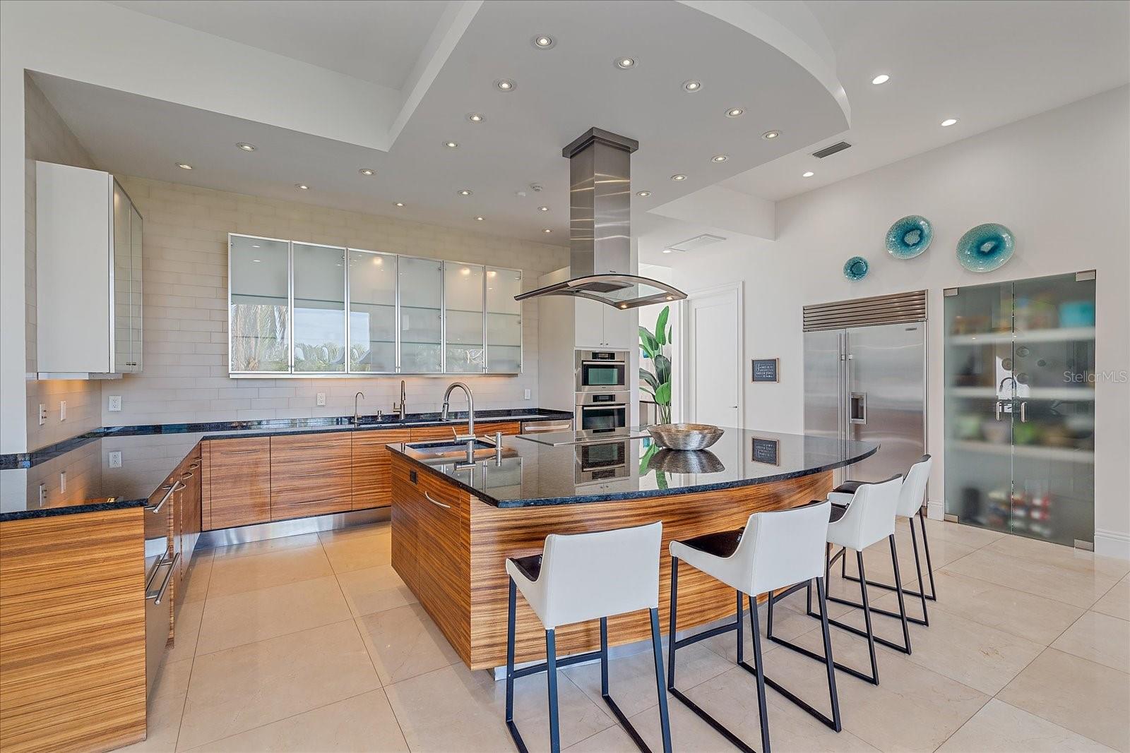 A4670896 Property Photo