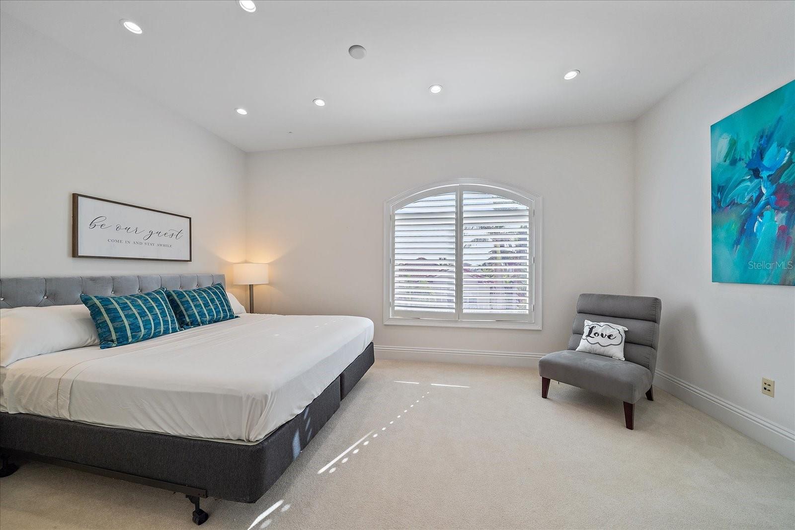 A4670896 Property Photo