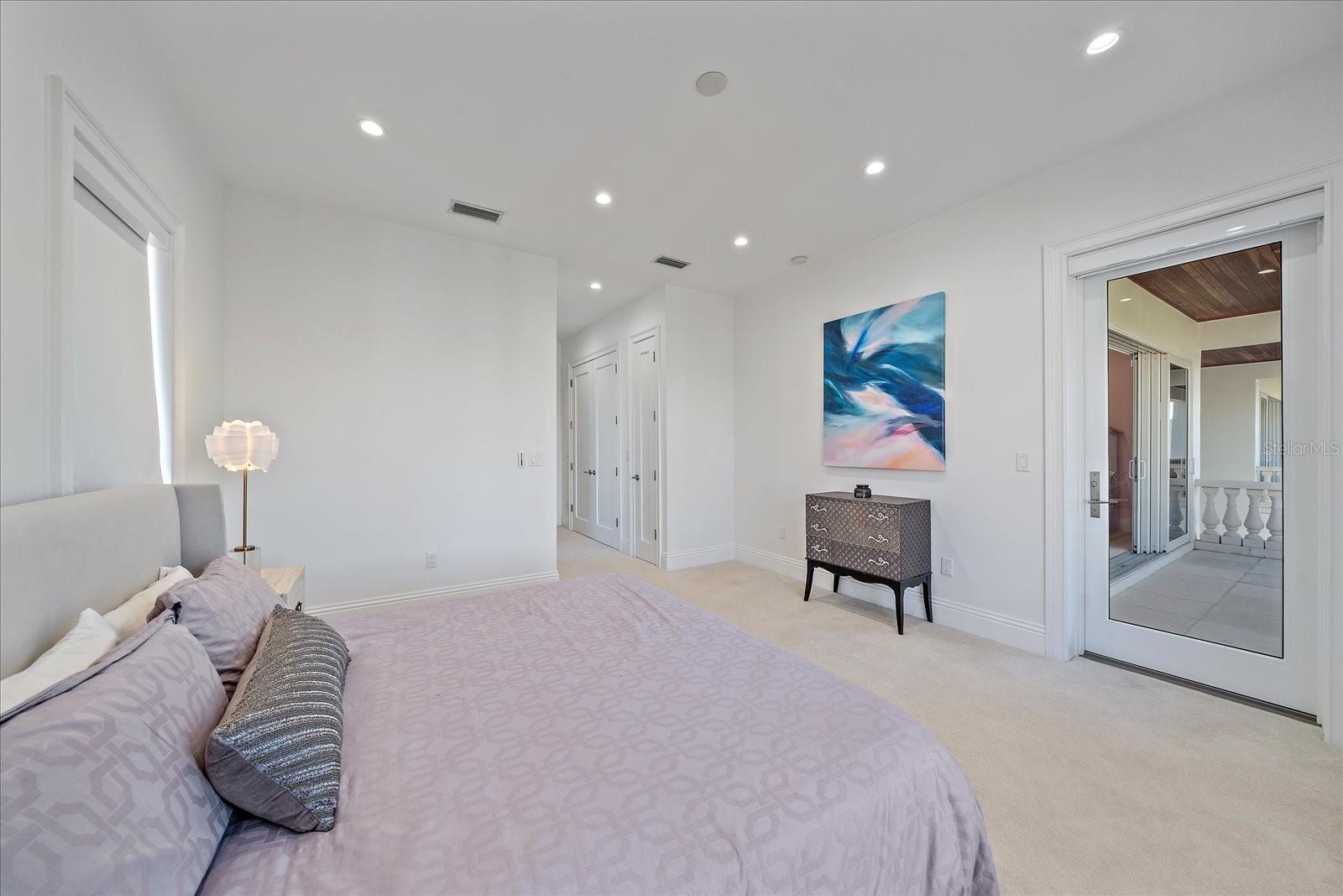 A4670896 Property Photo