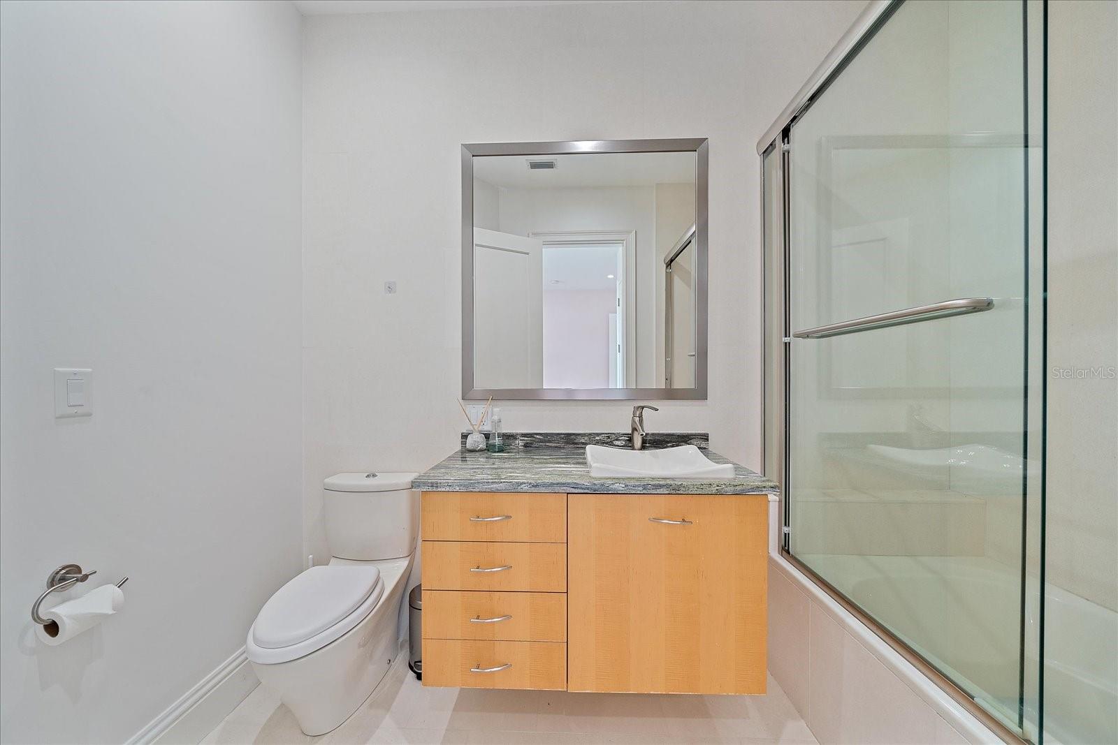 A4670896 Property Photo