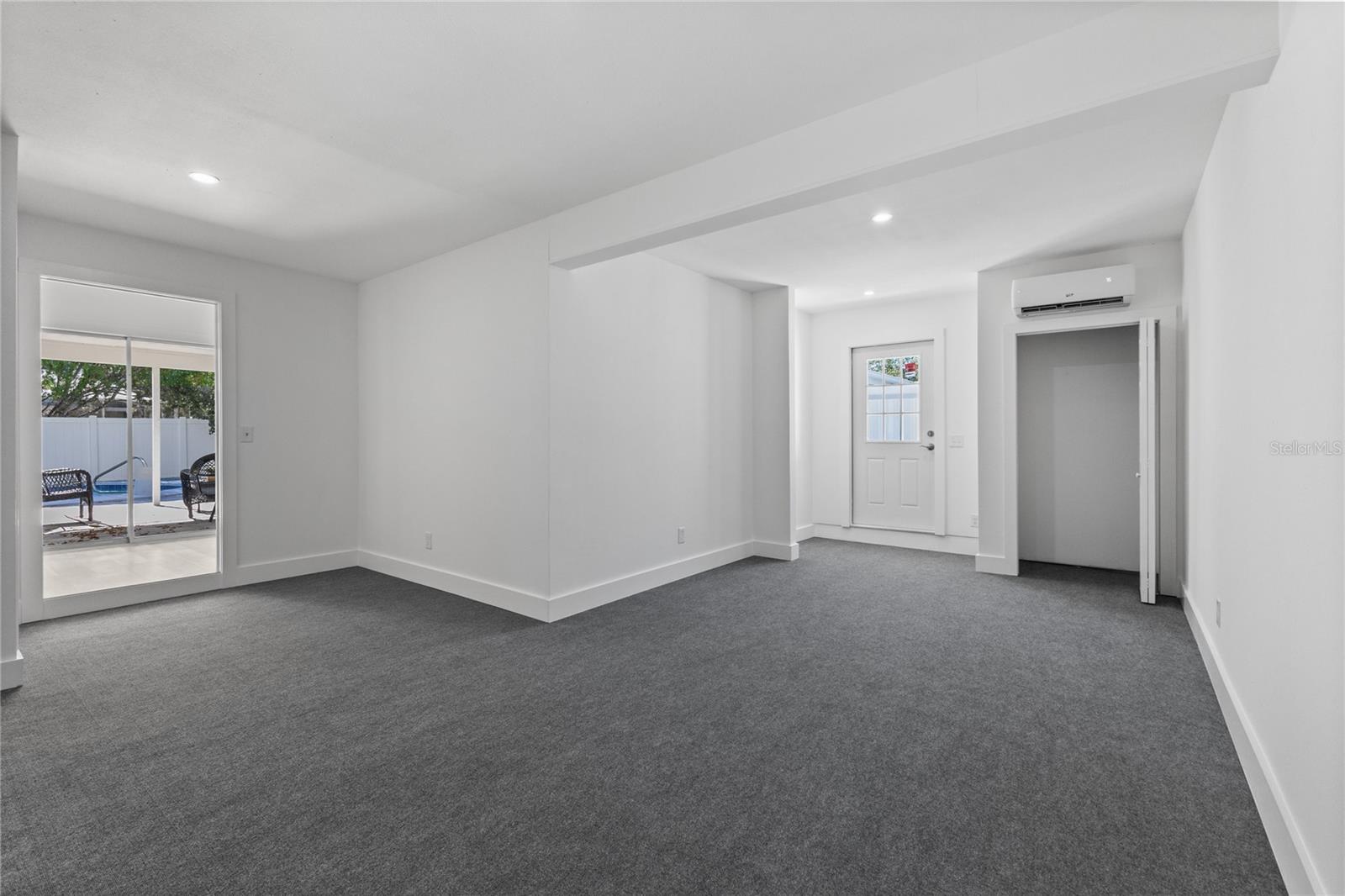 4902 STOLLS AVE, TAMPA, FL, 33615