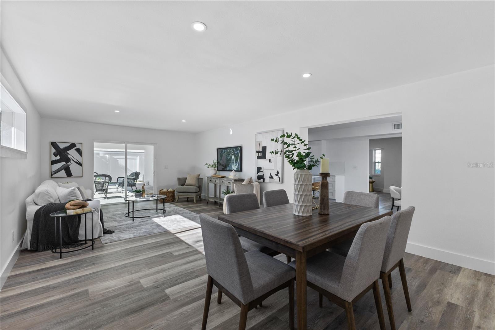 4902 STOLLS AVE, TAMPA, FL, 33615