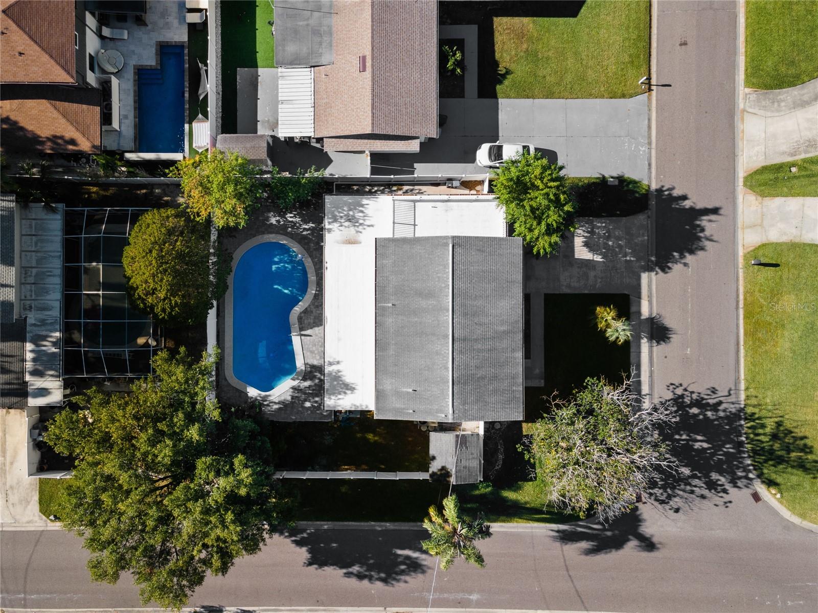 4902 STOLLS AVE, TAMPA, FL, 33615