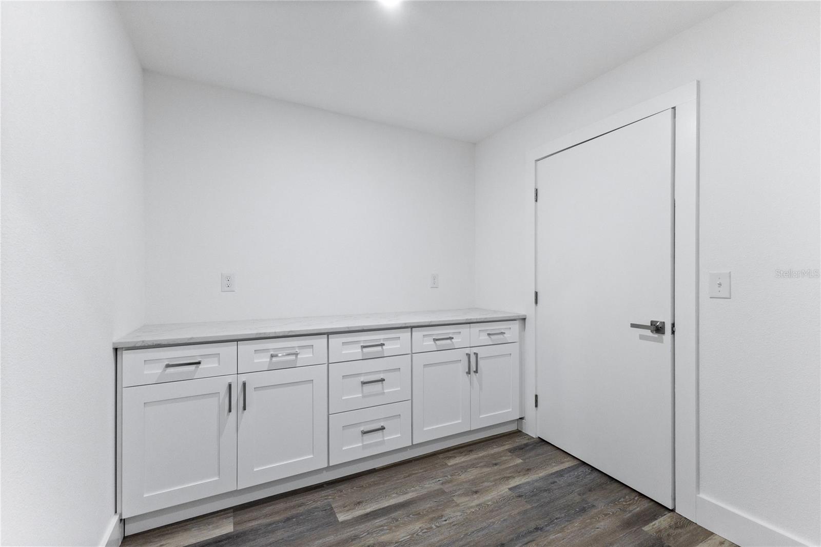 4902 STOLLS AVE, TAMPA, FL, 33615