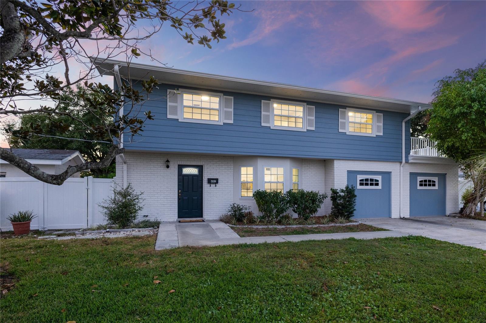 4902 STOLLS AVE, TAMPA, FL, 33615