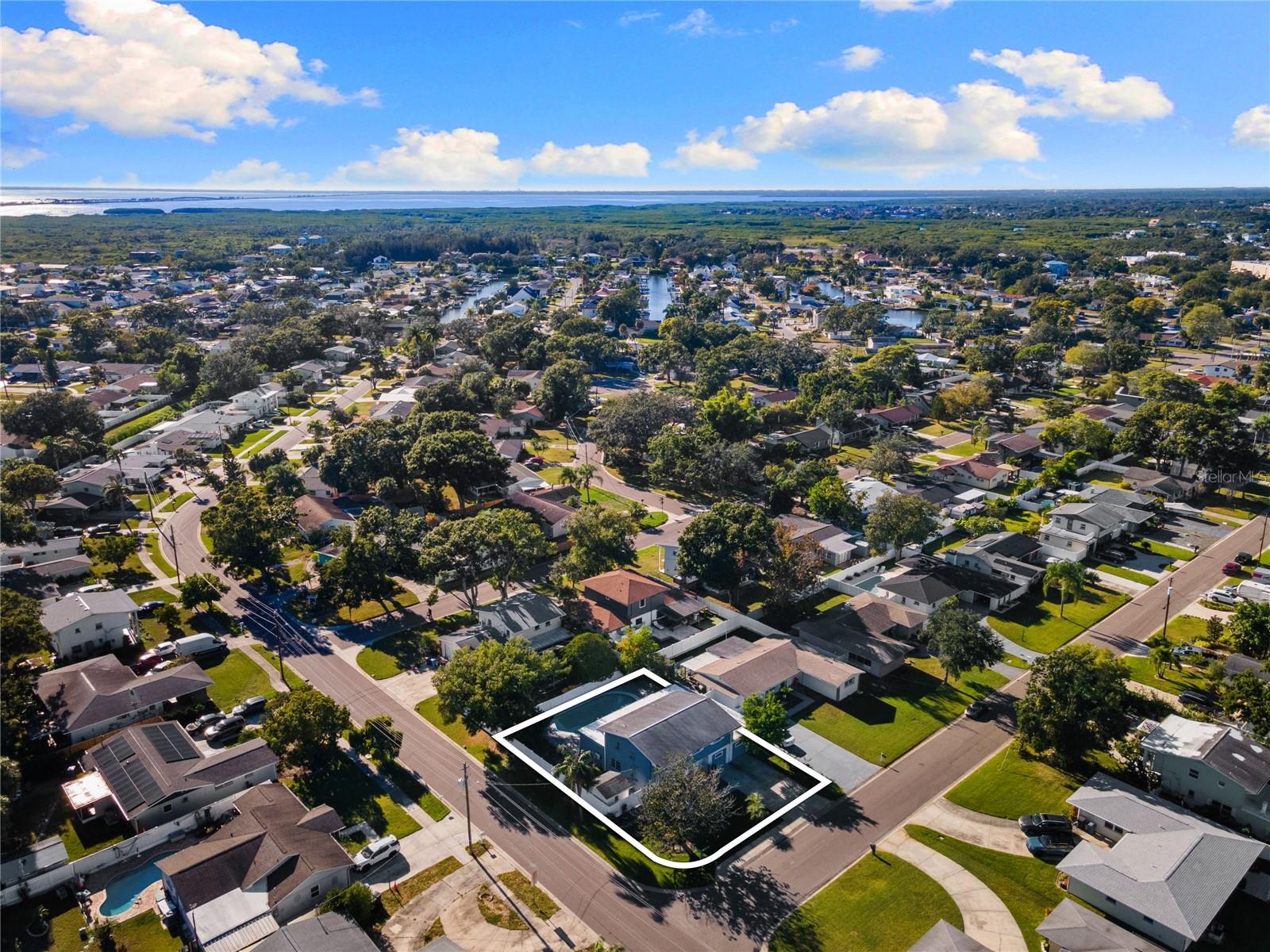 4902 STOLLS AVE, TAMPA, FL, 33615