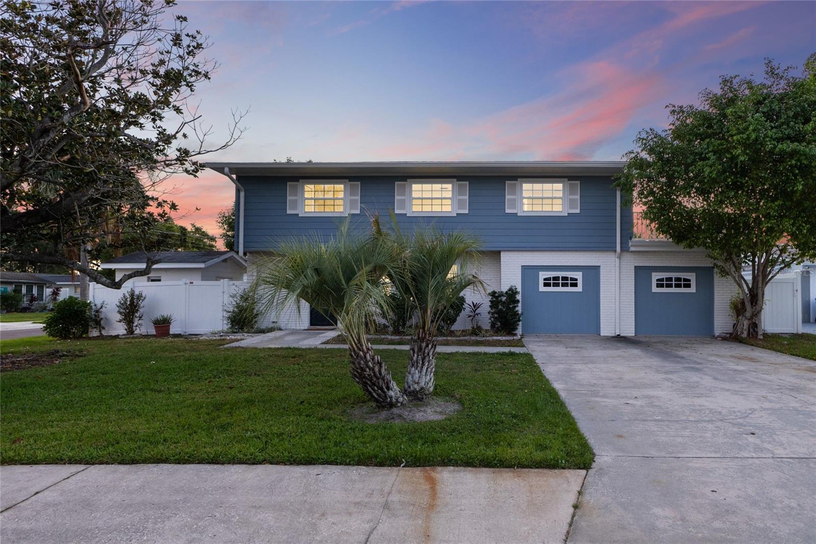 4902 STOLLS AVE, TAMPA, FL, 33615