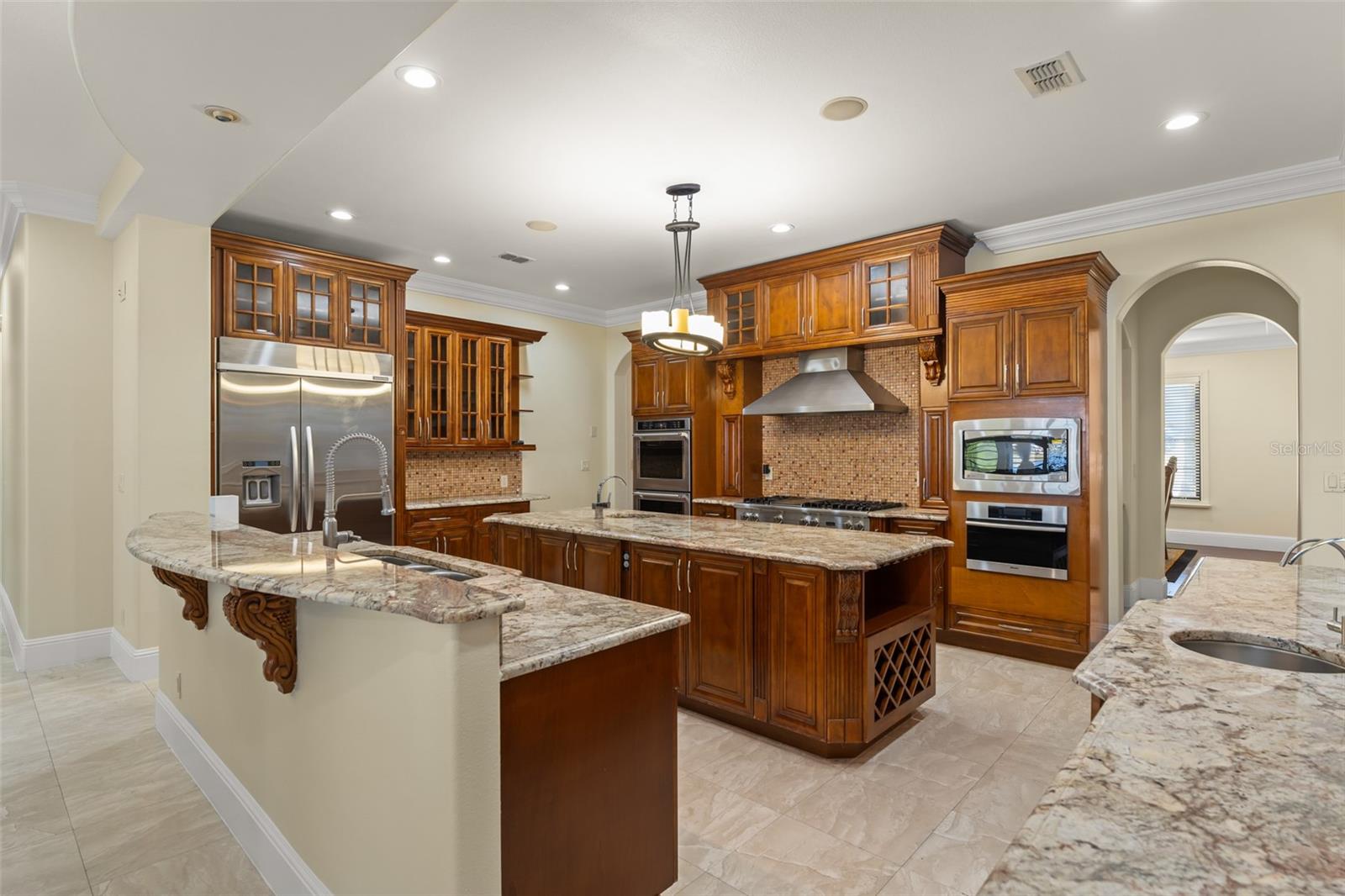 O6357873 Property Photo