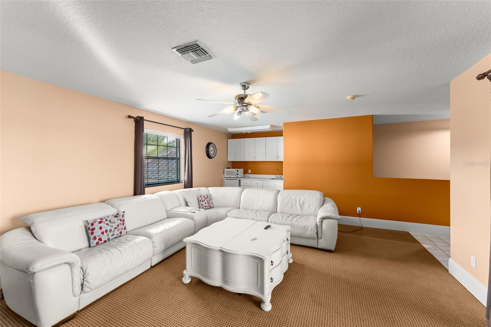 O6357873 Property Photo