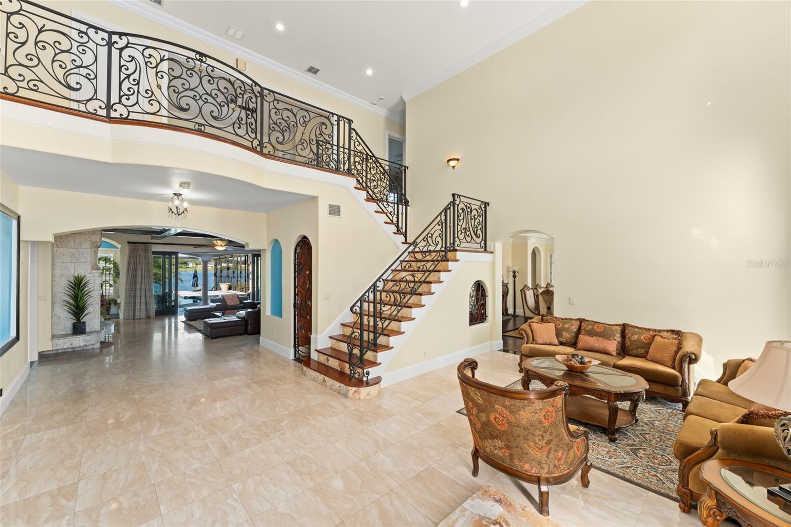 O6357873 Property Photo