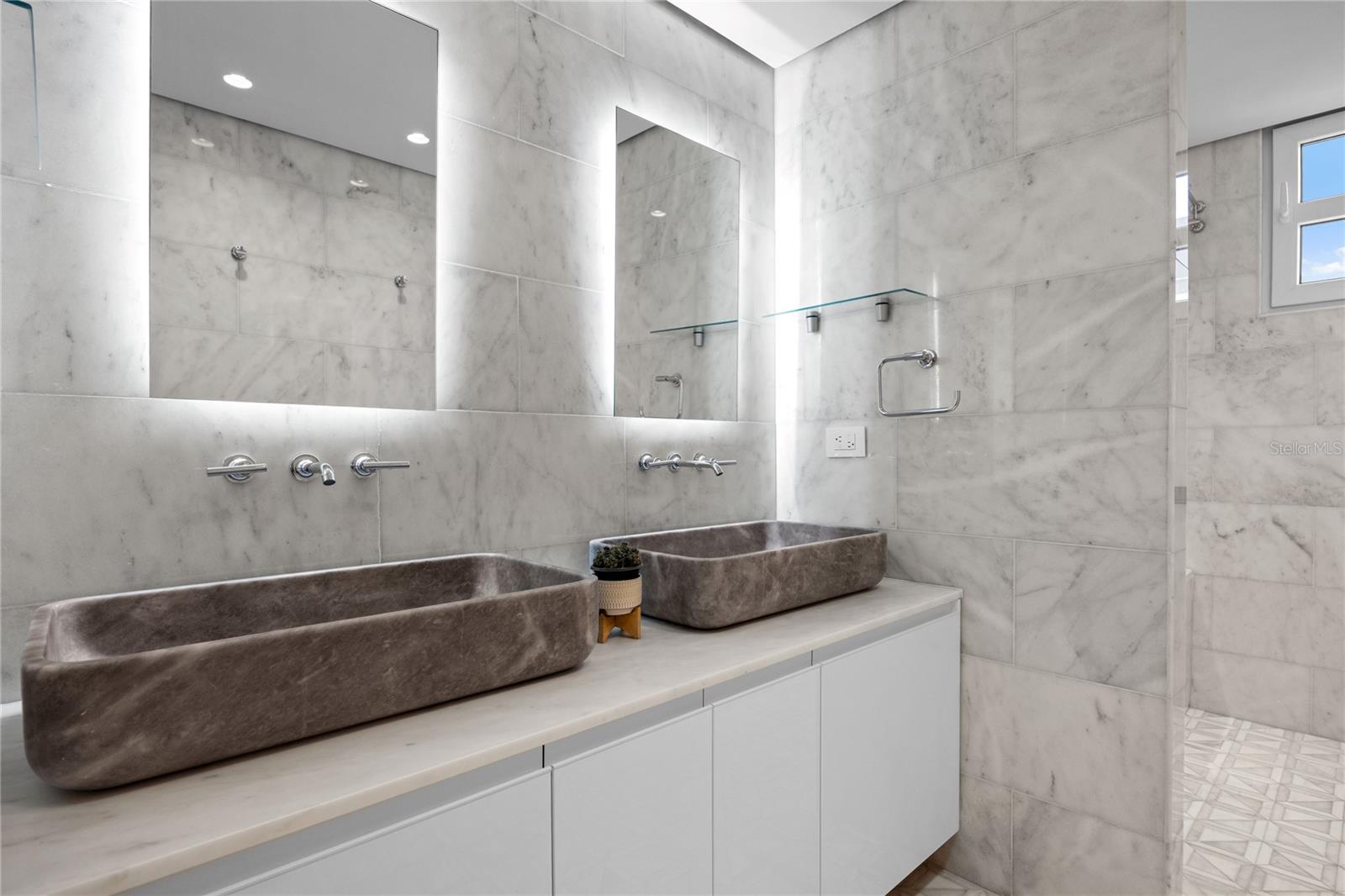 PR9117148 Property Photo