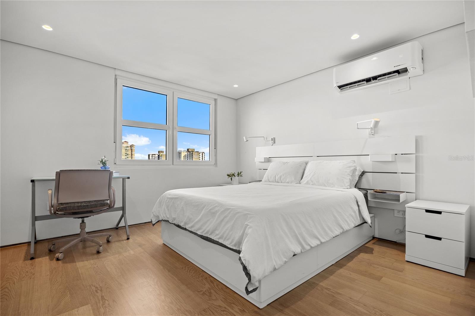 PR9117148 Property Photo