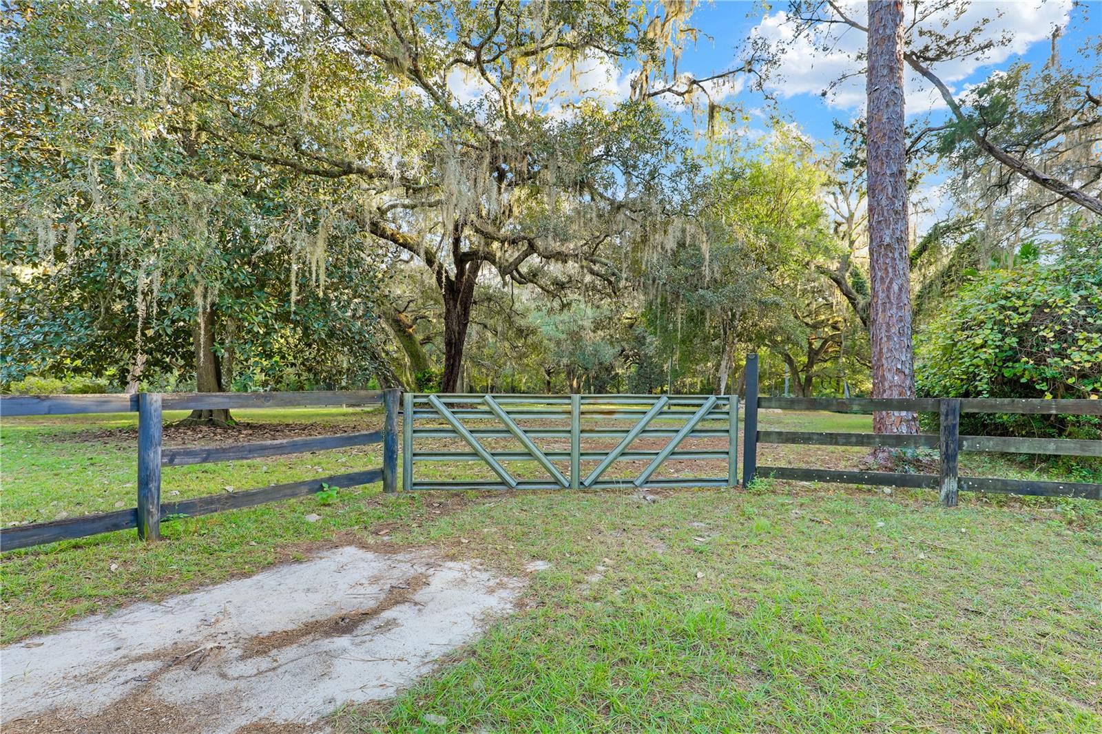 4704 NE 255TH DR, MELROSE, FL, 32666