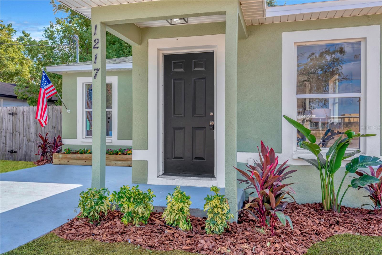 1217 W BALL ST, PLANT CITY, FL, 33563