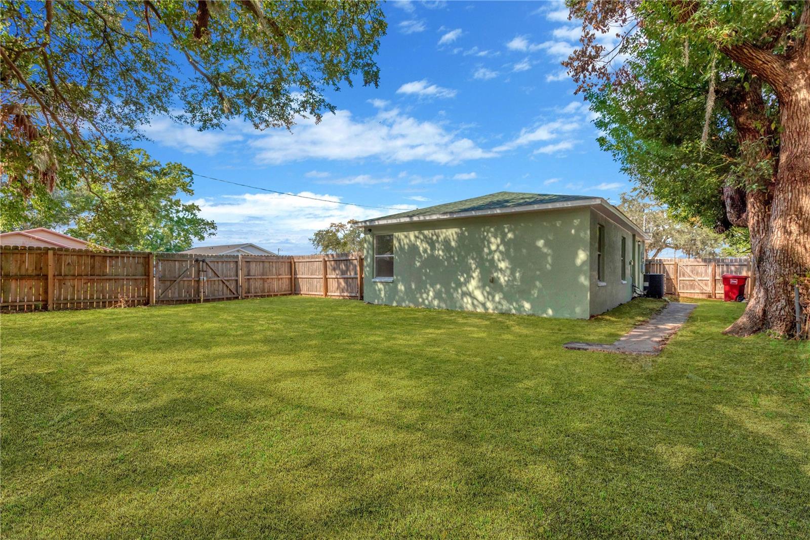 1217 W BALL ST, PLANT CITY, FL, 33563