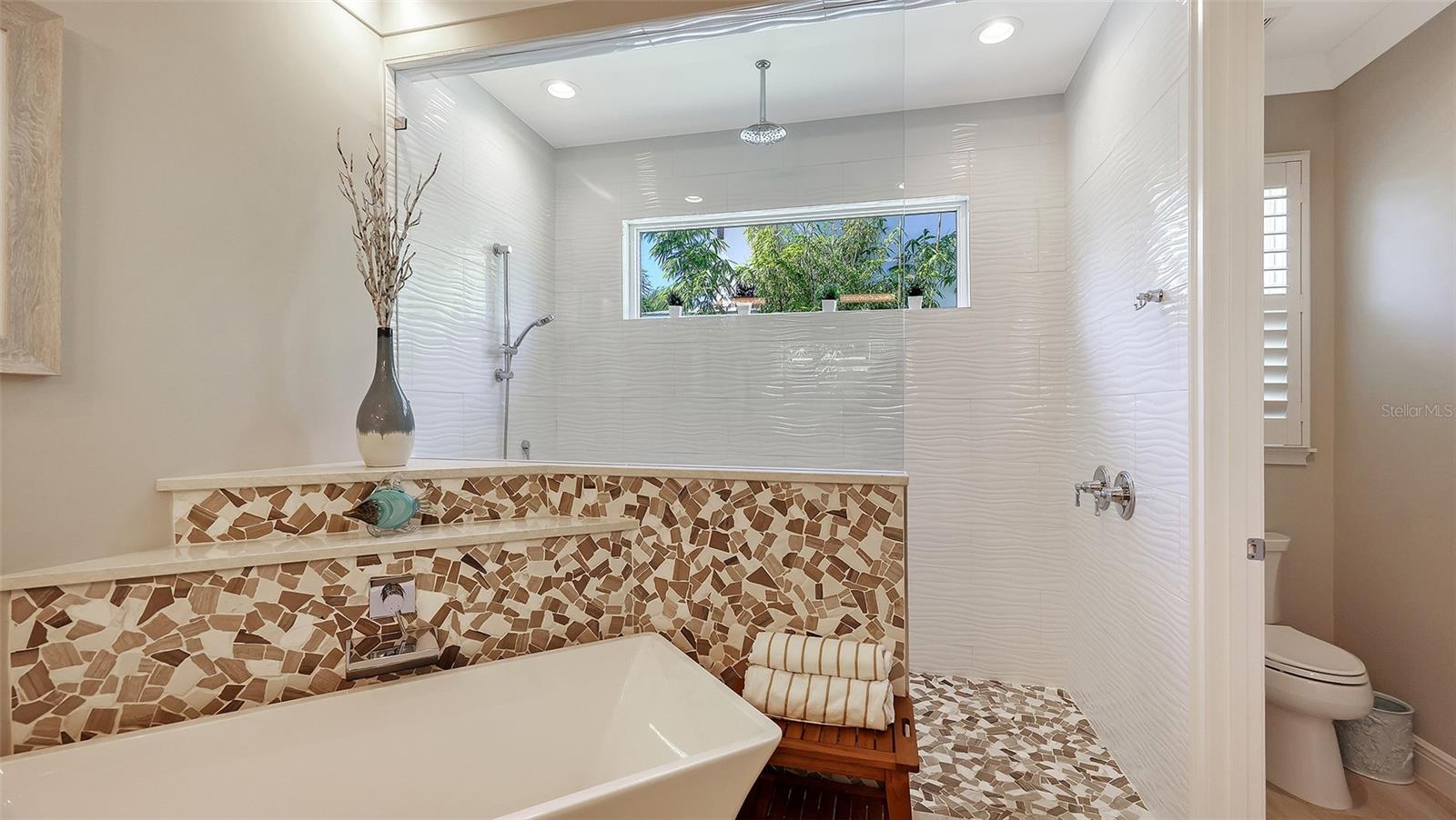 A4670926 Property Photo