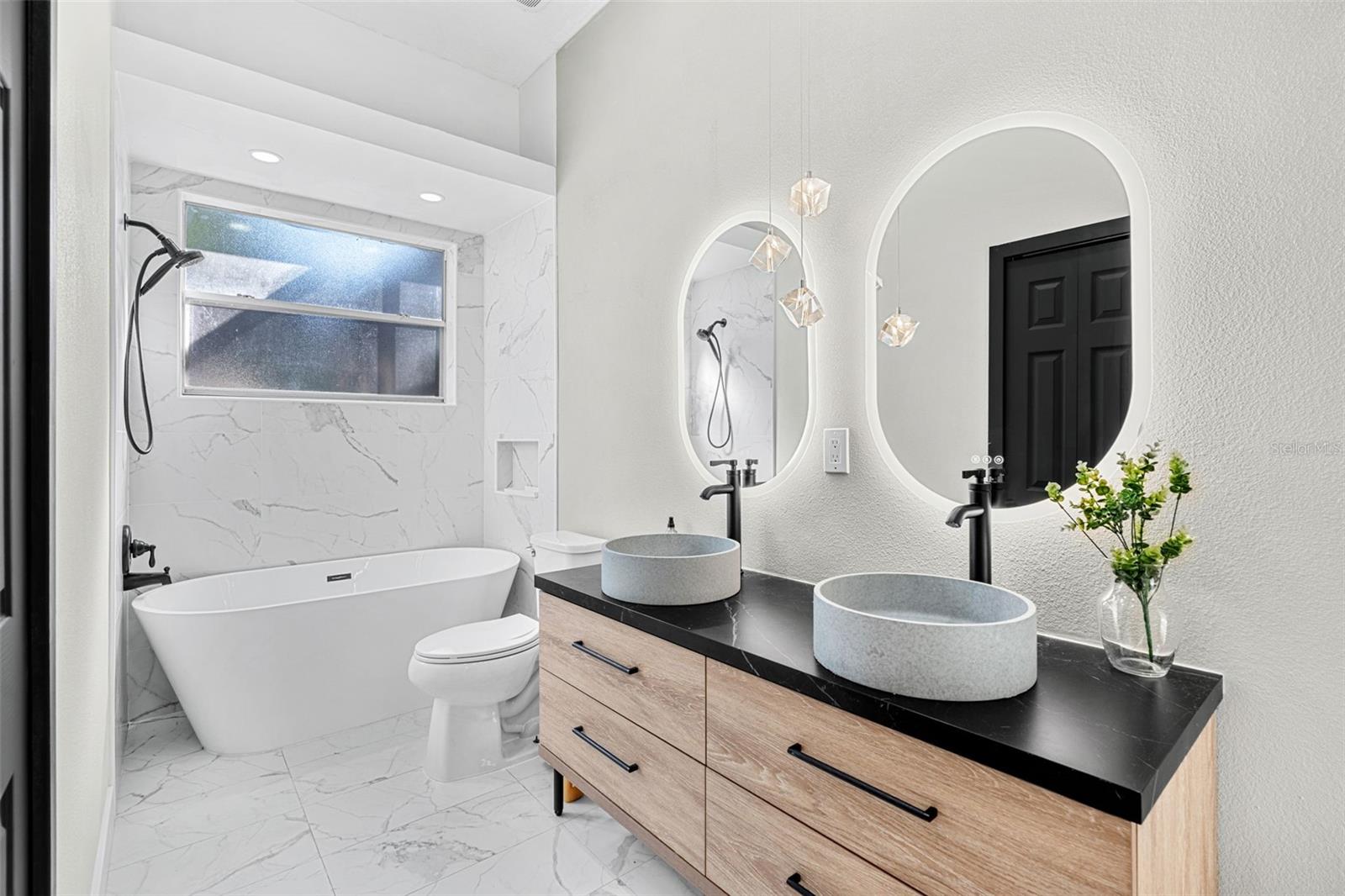 8449 ISLAND PALM CIR, ORLANDO, FL, 32835