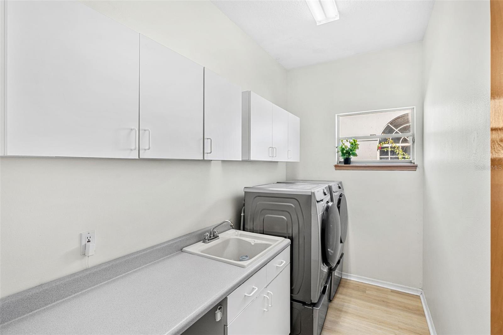 8449 ISLAND PALM CIR, ORLANDO, FL, 32835