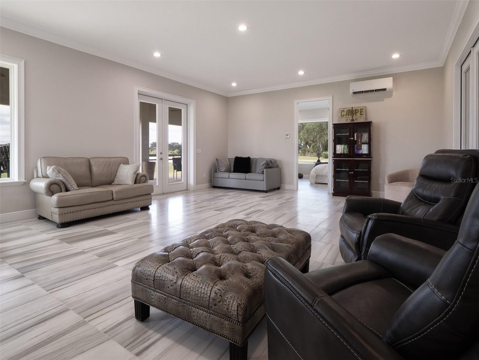 OM712883 Property Photo