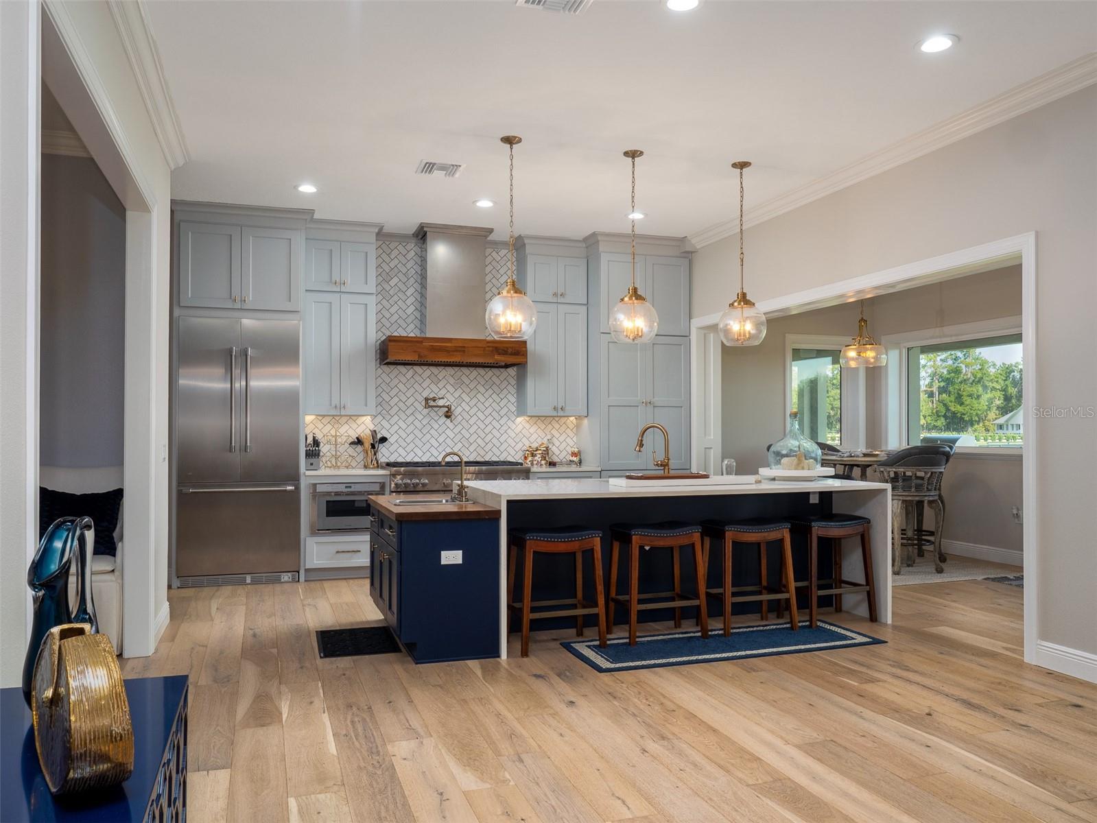 OM712883 Property Photo