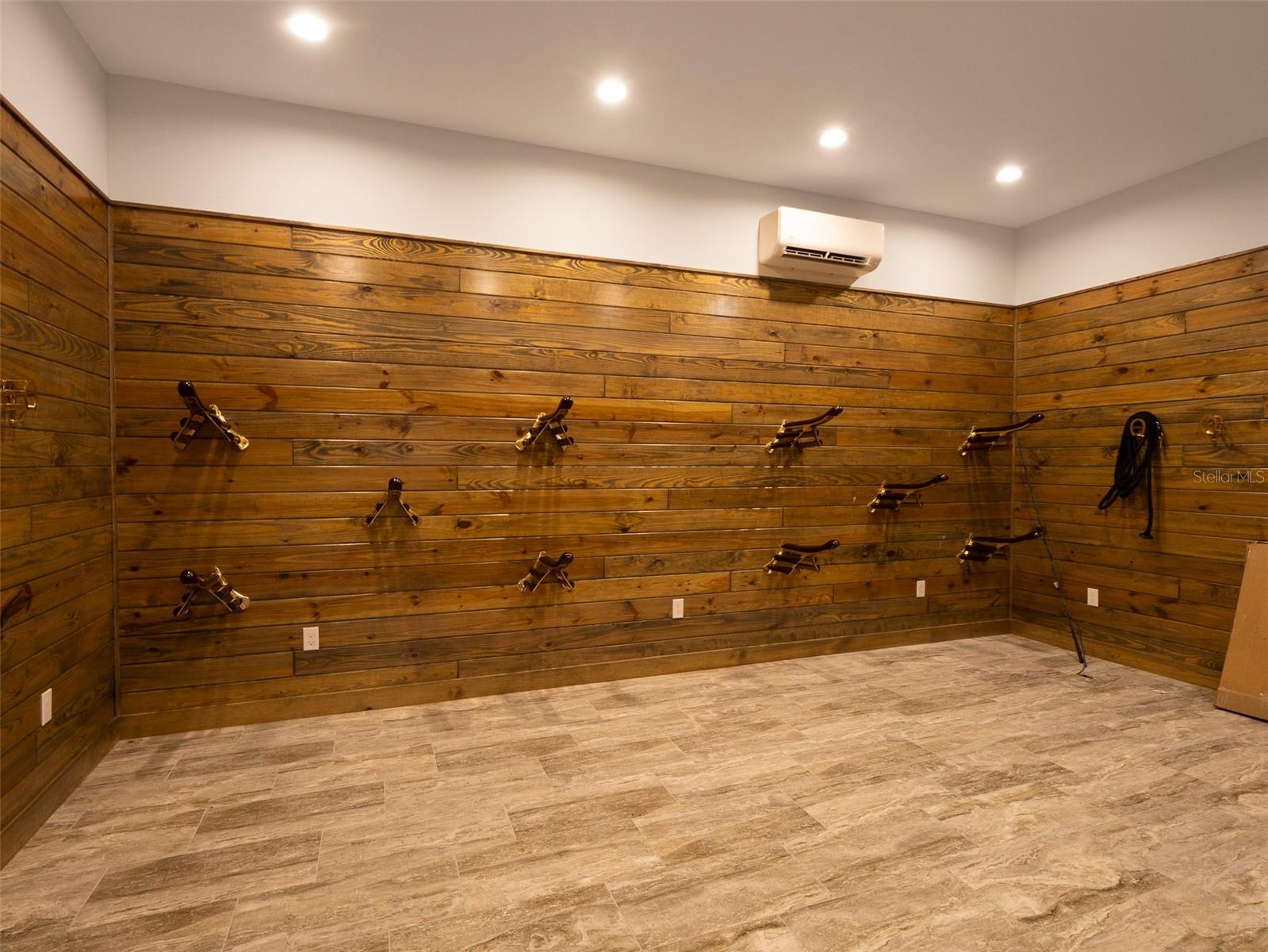 OM712883 Property Photo