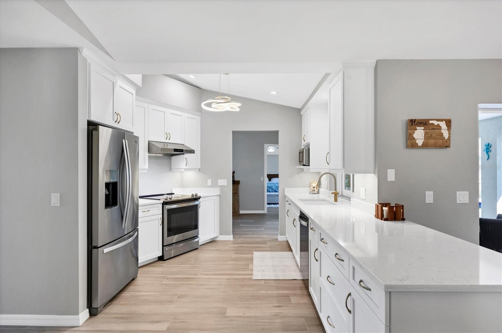 34 SPORTSMAN RD, ROTONDA WEST, FL, 33947