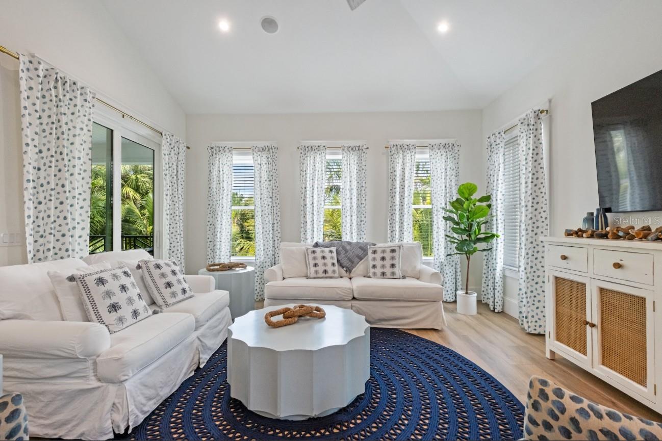 A4670933 Property Photo