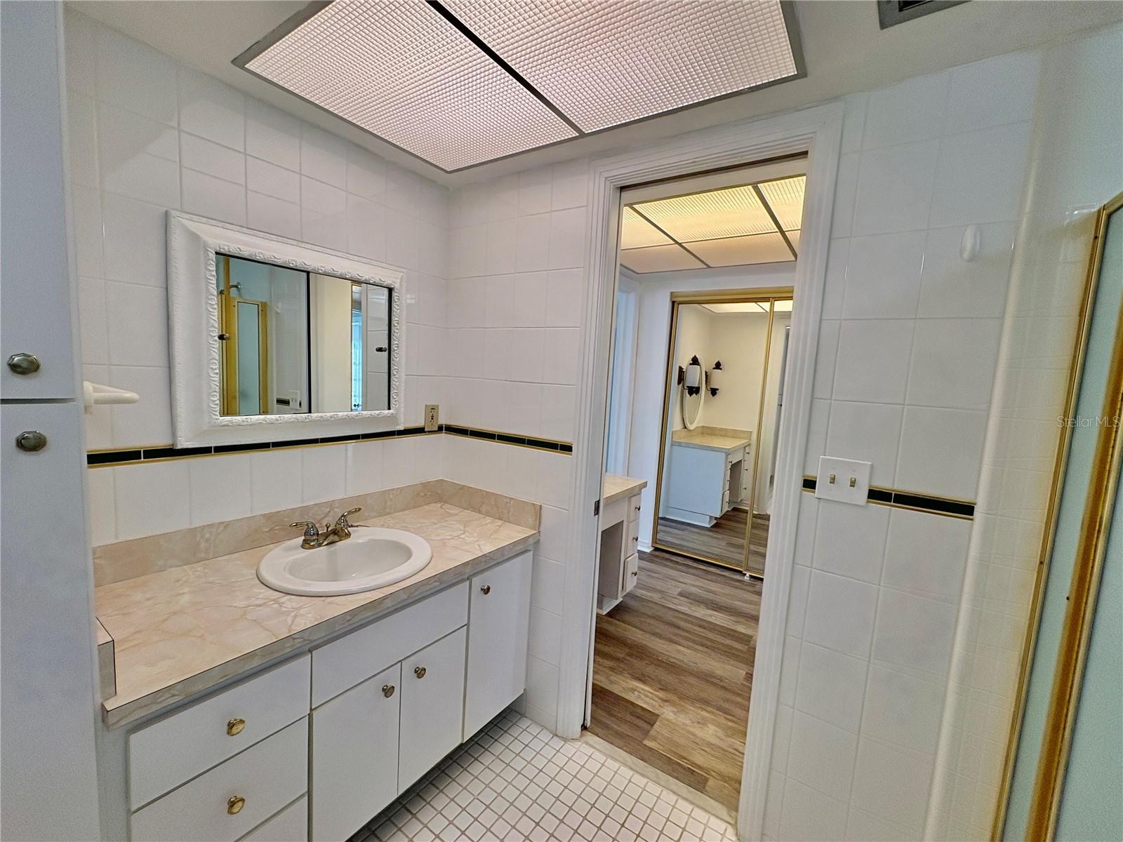 147 BLUFF VIEW #110, BELLEAIR BLUFFS, FL, 33770