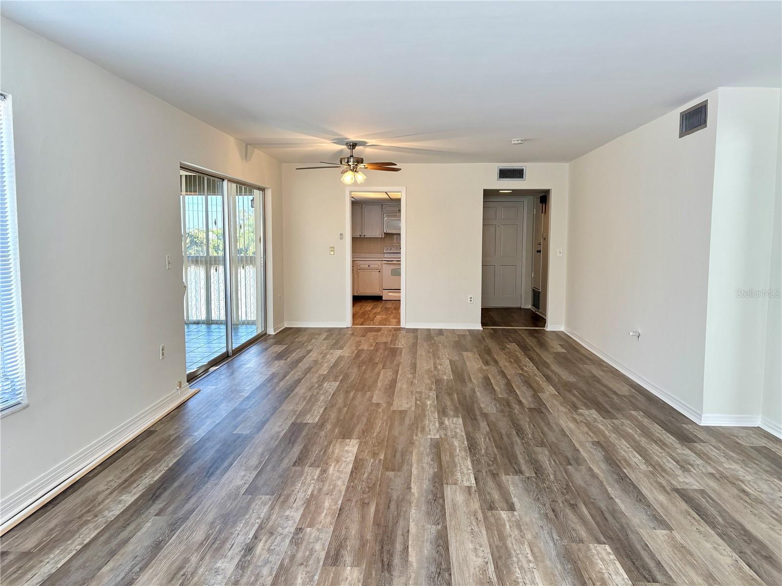 147 BLUFF VIEW #110, BELLEAIR BLUFFS, FL, 33770