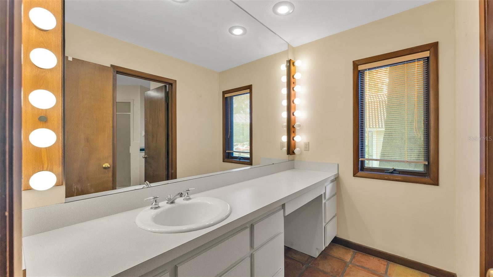 952 N HERON CIR, WINTER HAVEN, FL, 33884