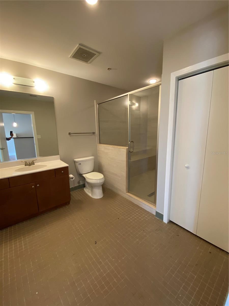 1501 DOYLE CARLTON DR #305, TAMPA, FL, 33602