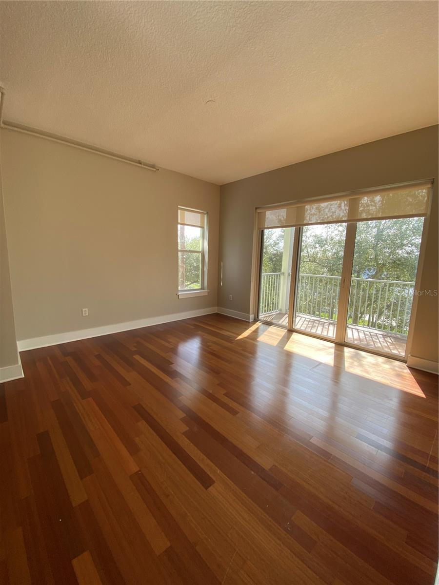 1501 DOYLE CARLTON DR #305, TAMPA, FL, 33602